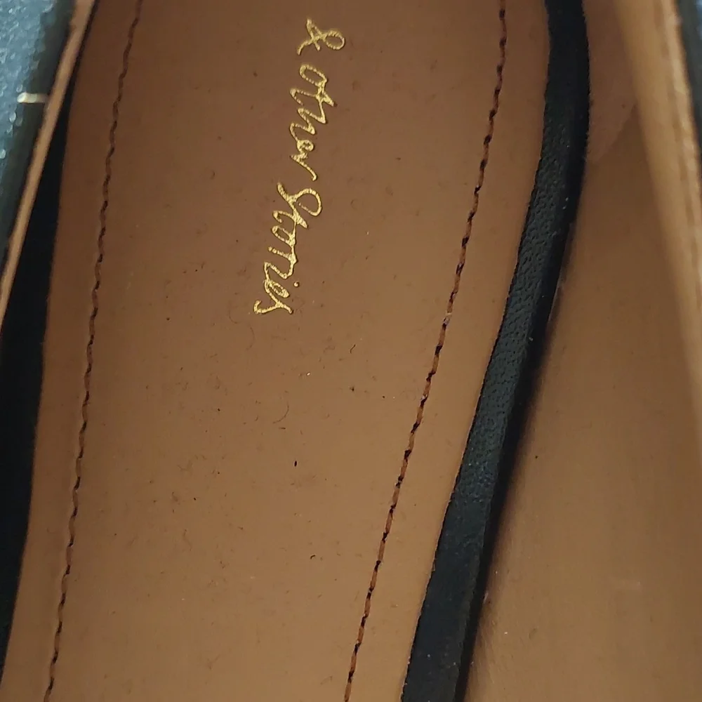 Black Leather Horsebit Loafers with Gold Hardware